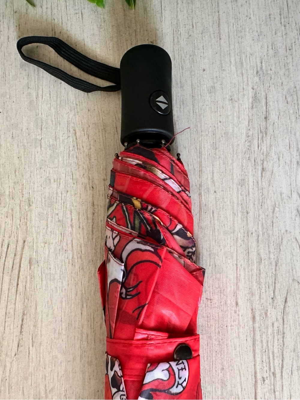 Ed Hardy Red Graphic Umbrella auto open close